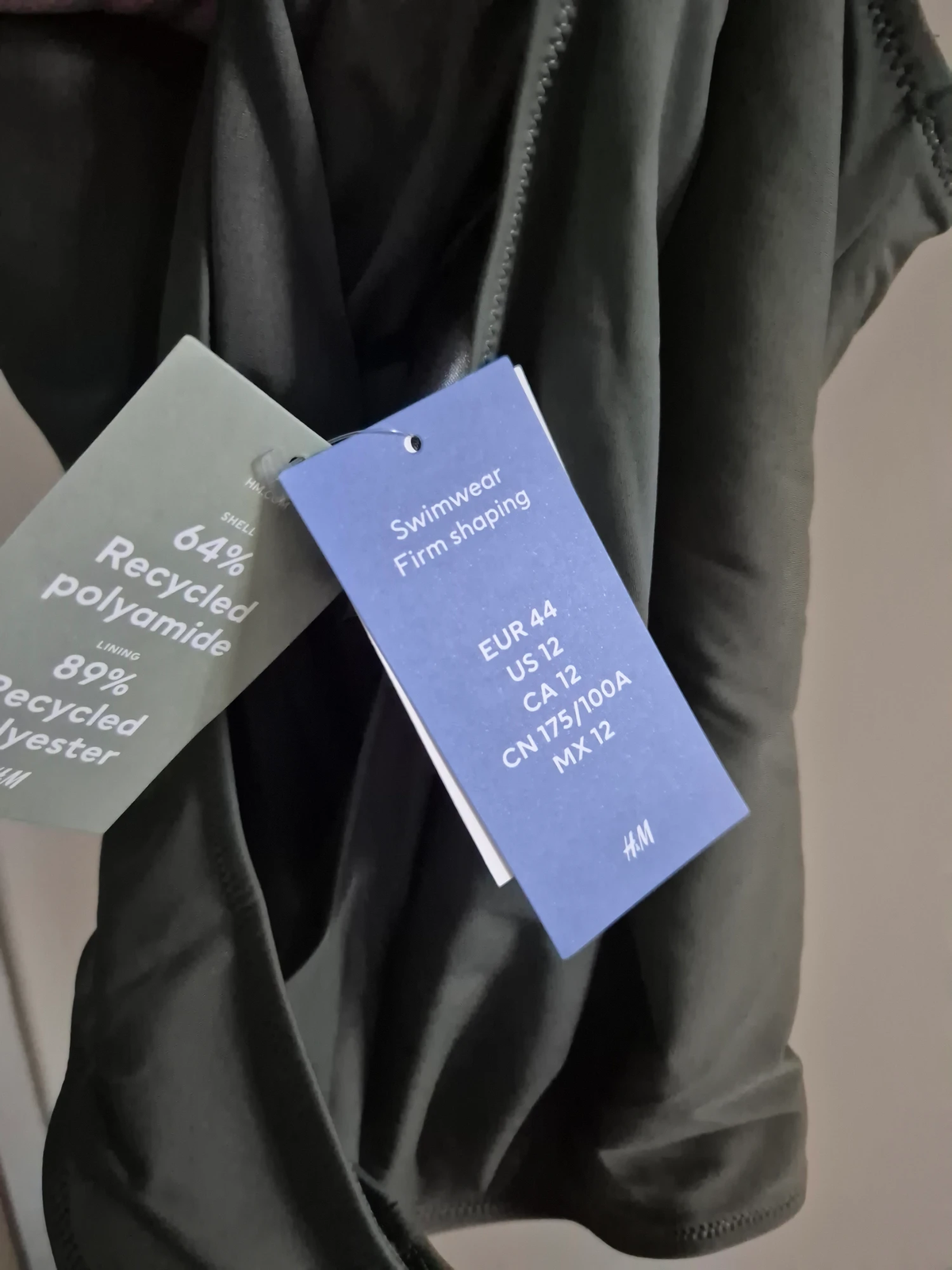 H&M Firm Shape maslinasti kupaći kostim | L
