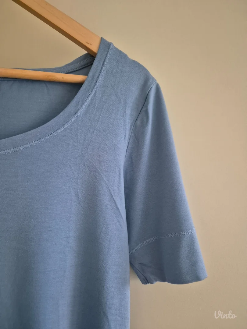 C&A plava majica | M