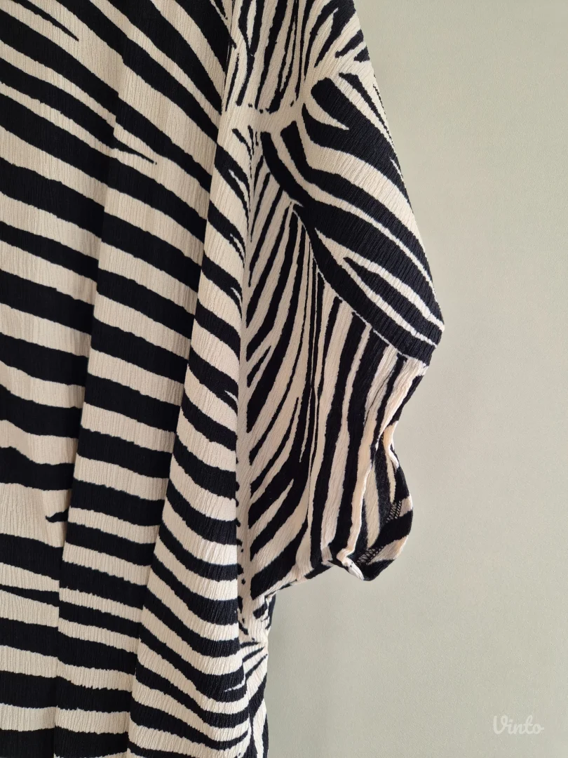 H&M zebra haljina | L
