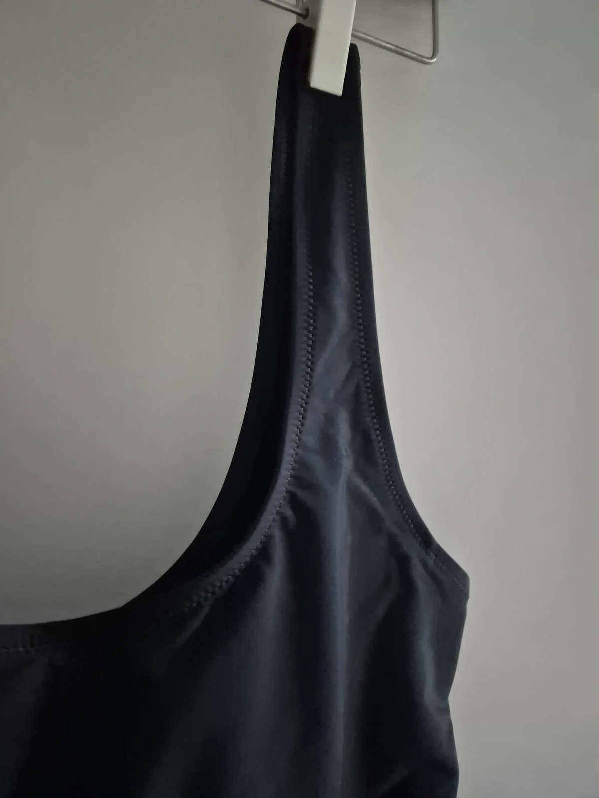 H&M Firm Shape crni kupaći kostim | L