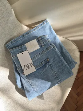 Zara Flare Fit Jeans | 44