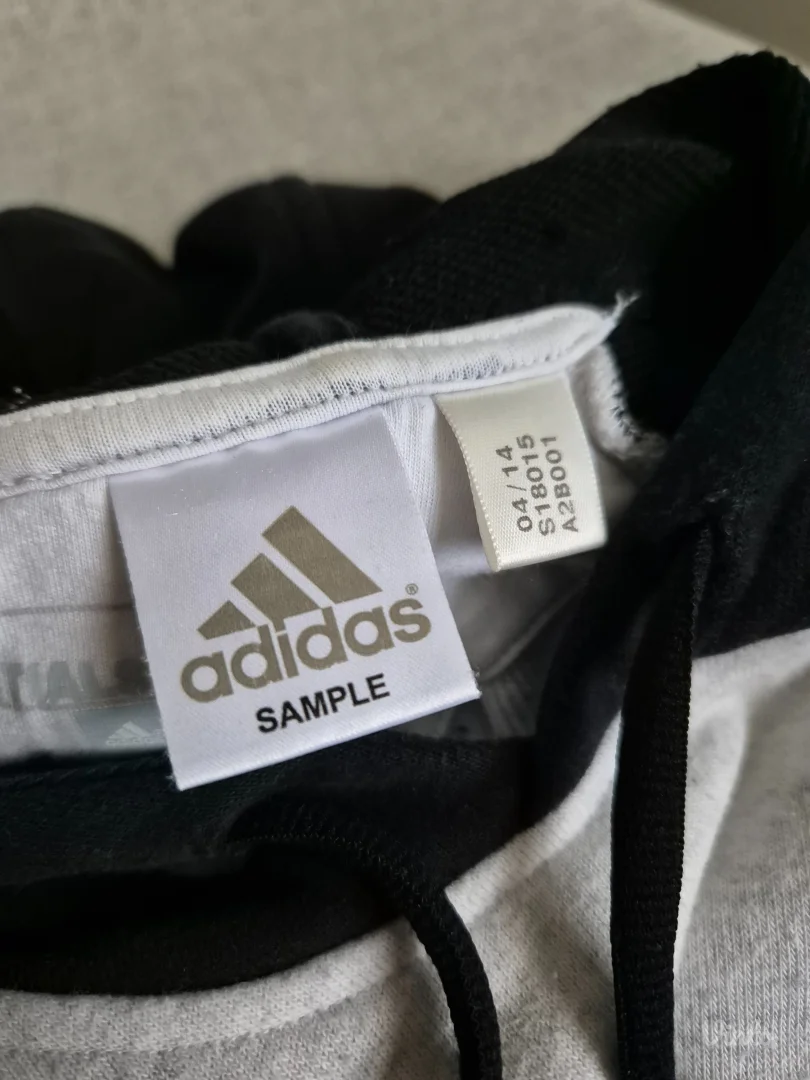 adidas raglan duks | M