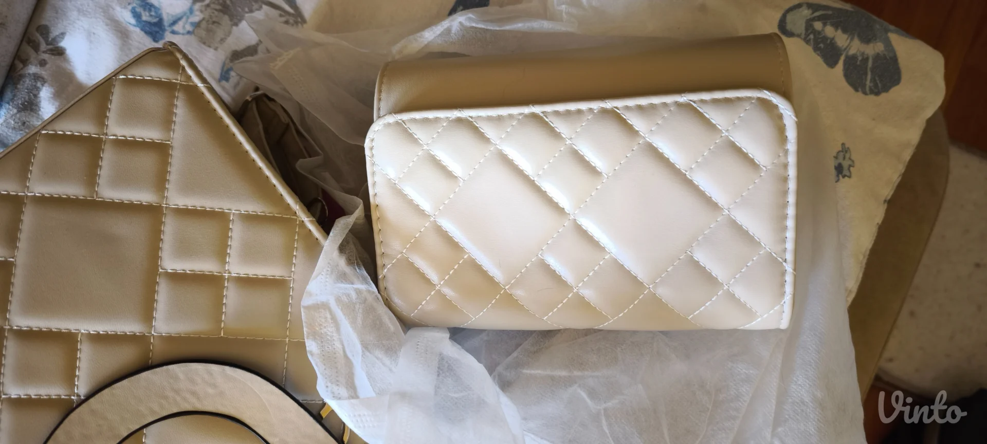 NOVA tasna sa malom tasnom