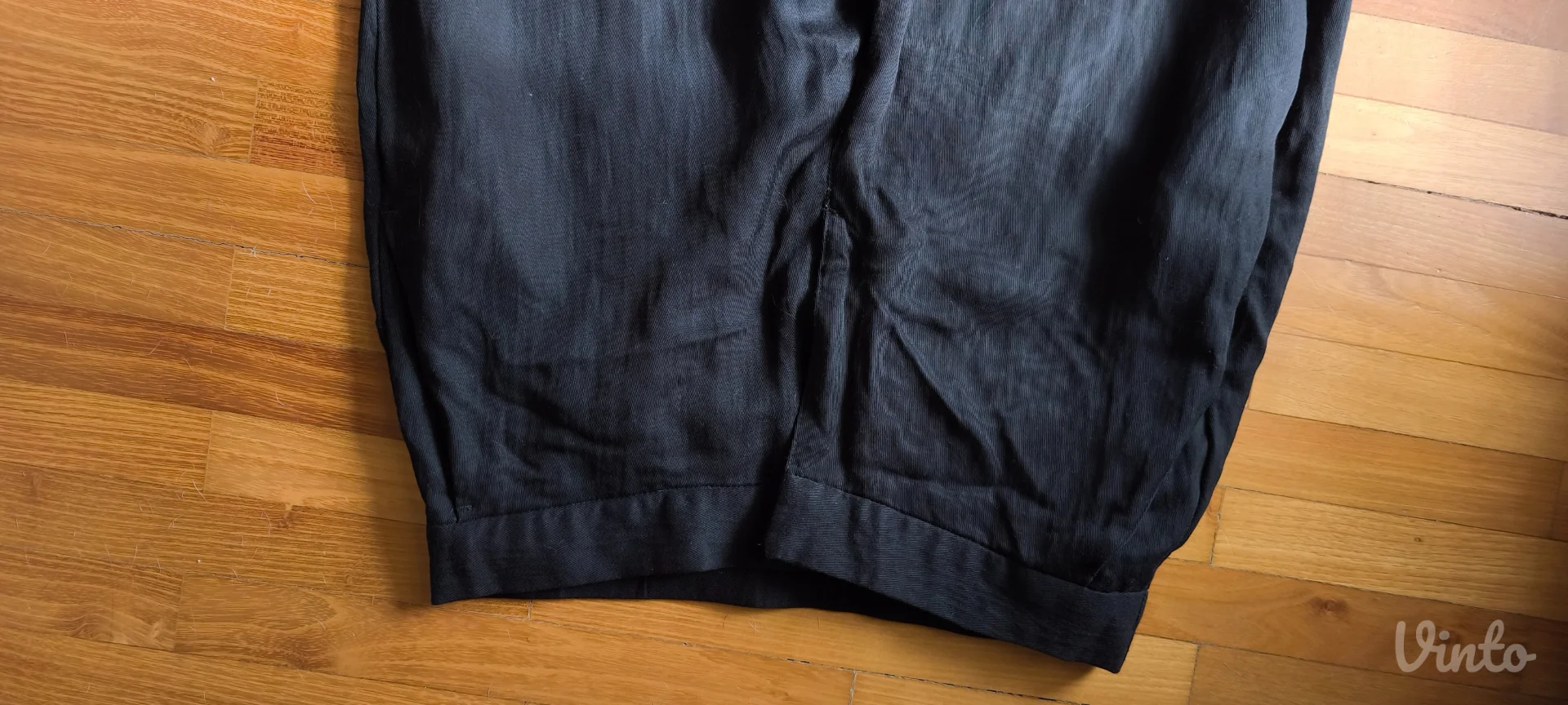 H&M pantalone veličina 40