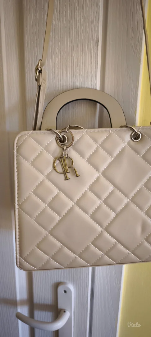 NOVA tasna sa malom tasnom