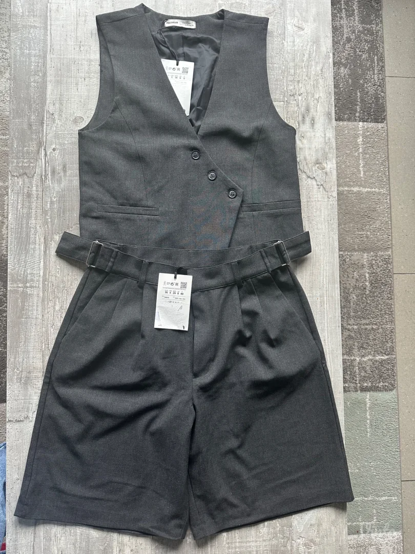 Prsluk i bermude - komplet