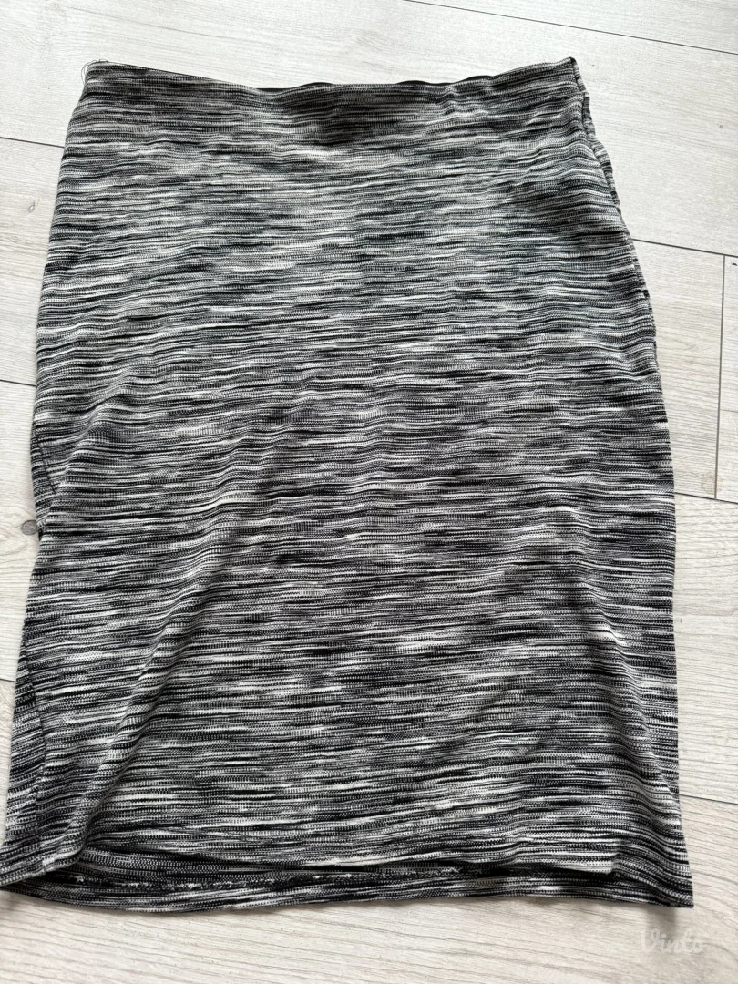 Bershka suknja