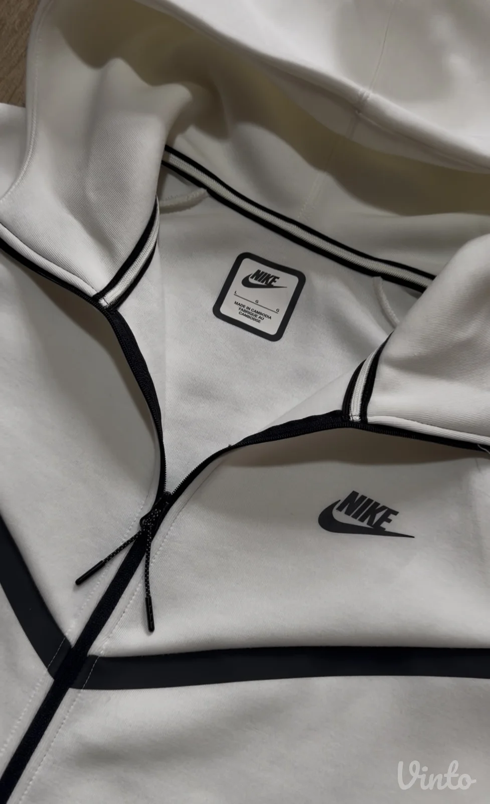Nike Tech Fleece duks – NOV plaćen 15000