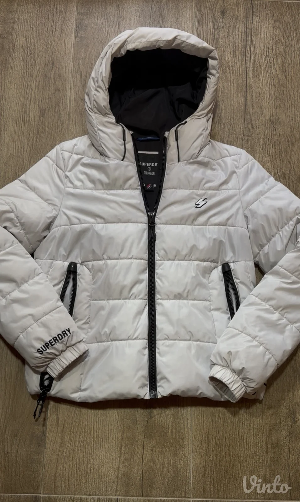 Superdry jakna-kao nova