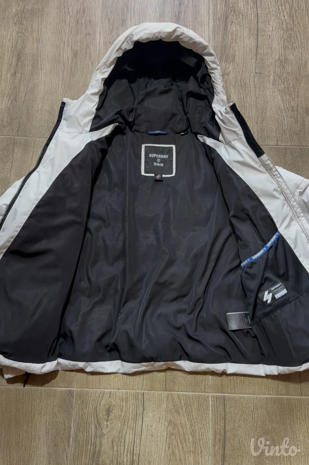 Superdry jakna-kao nova