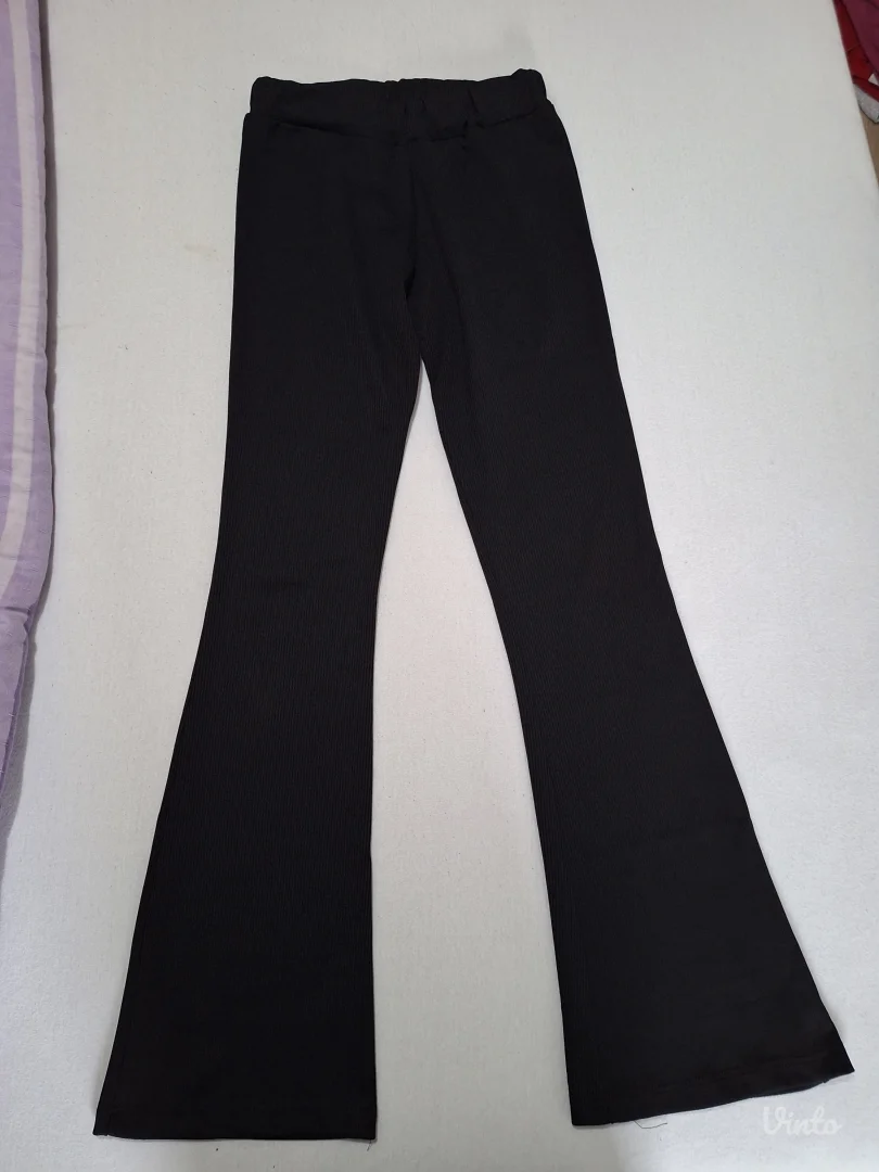 Zenske pantalone po 500