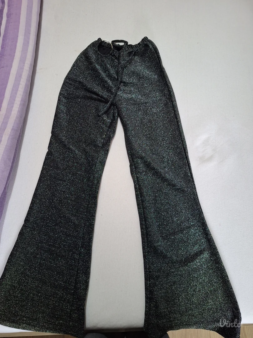 Zenske pantalone po 500