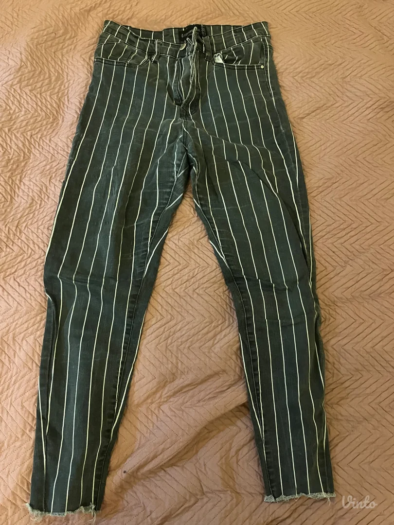 Farmerke Stradivarius