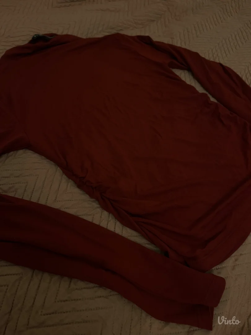 Stradivarius majica- dug rukav