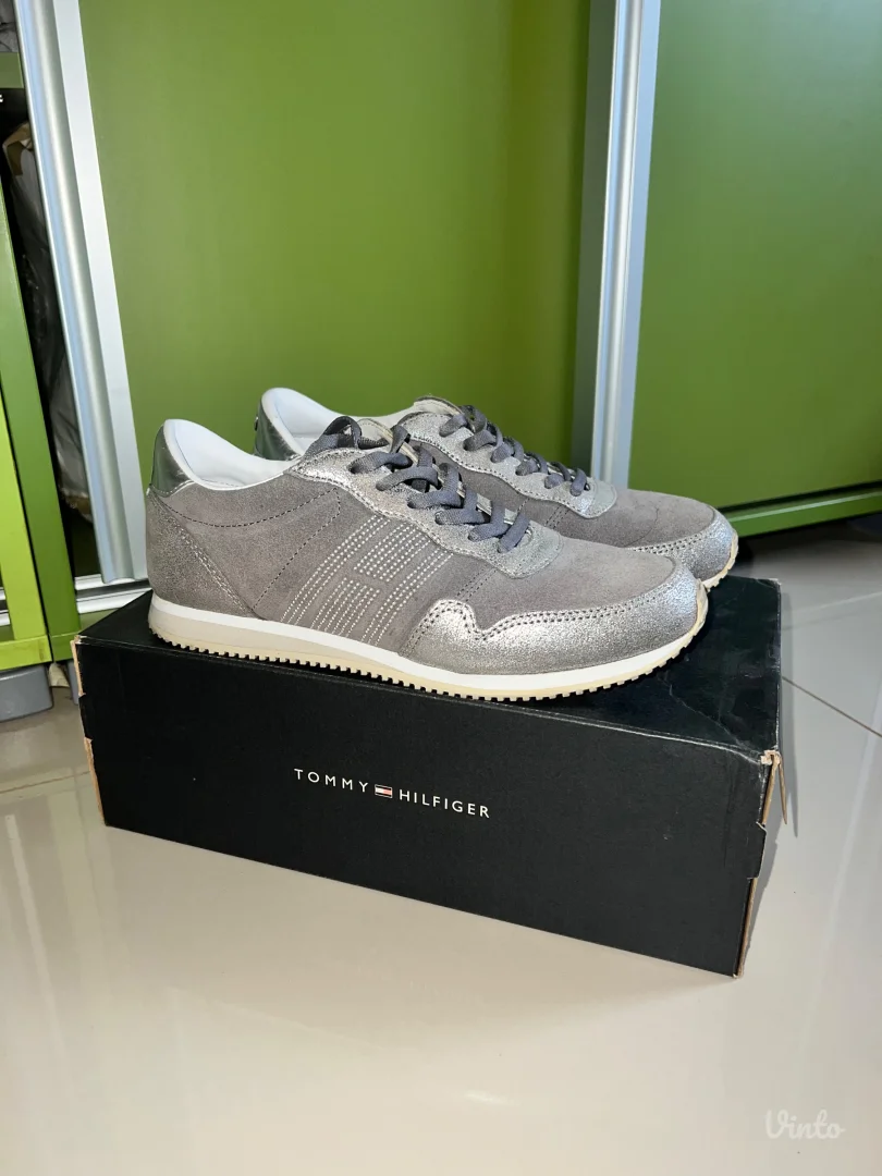 Tommy hilfiger srebrne patike