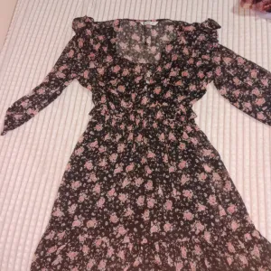 Stradivarius haljina