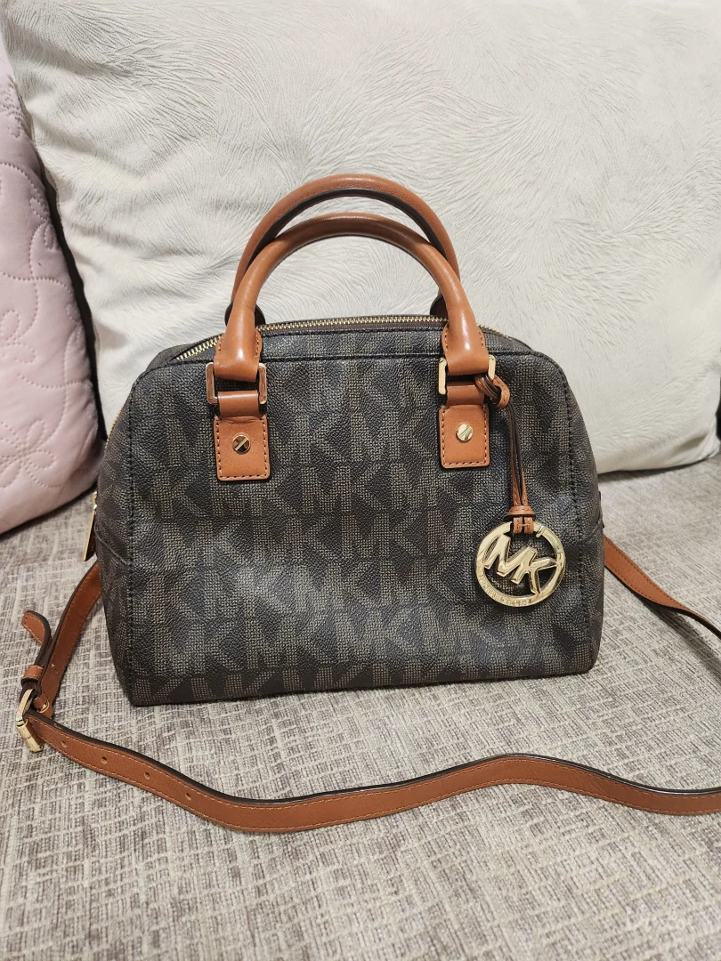Michael Kors, zenska tasna