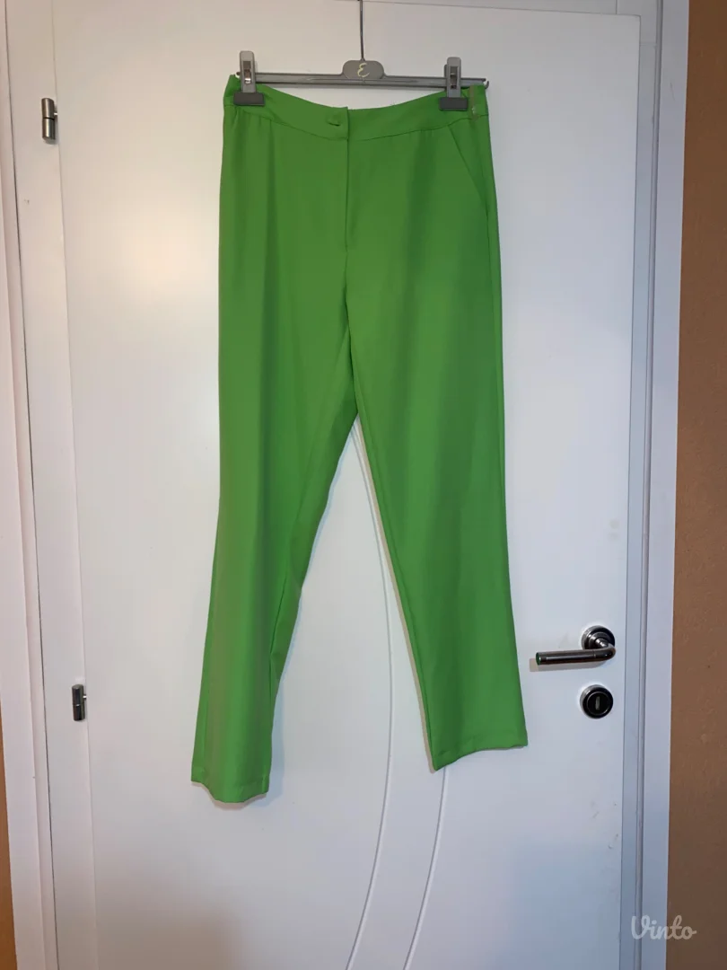 Lara-Zenski zeleni komplet