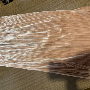 Nova suknja bez etikete