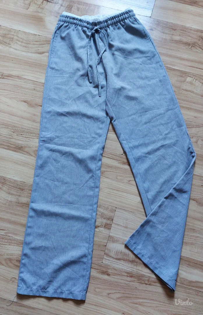 Pantalone sa duplim pojasom