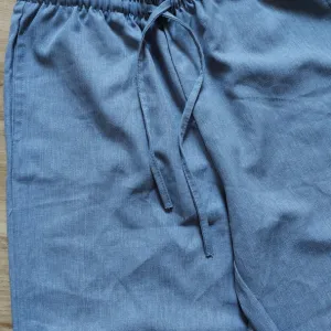 Pantalone sa duplim pojasom