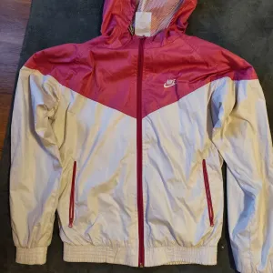 Nike suskavac