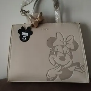 Disney torba sa etiketom