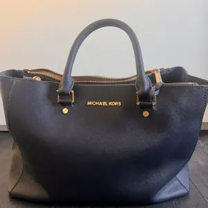 MICHAEL KORS TORBA