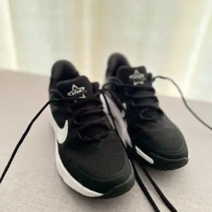 Nike Patike Star Runner 4 NN
