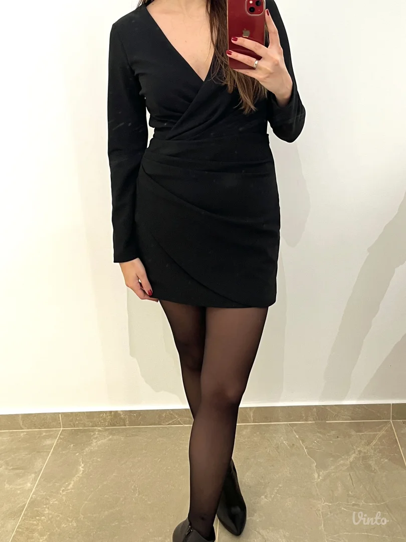 Zara mala crna haljin