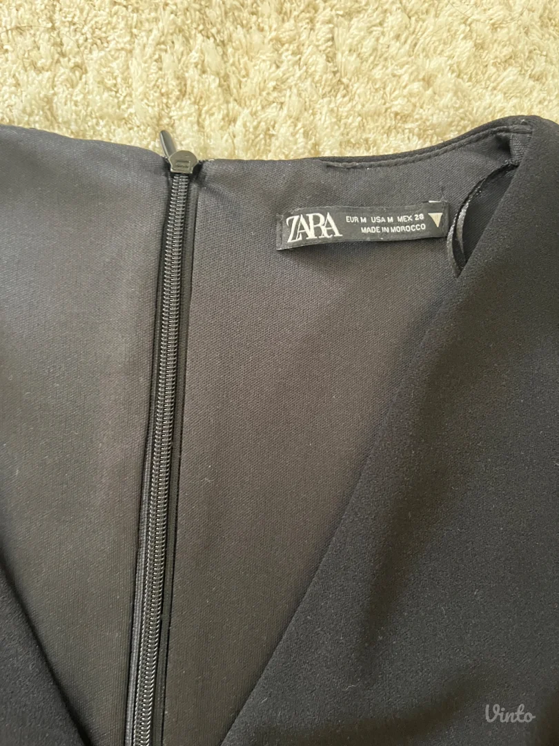 Zara mala crna haljin