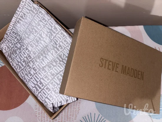 Steve Madden sandale br.39