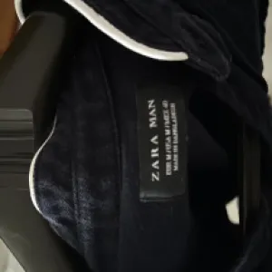 Zara muska majica na kragnu