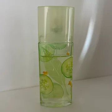 Elizabeth Arden parfem