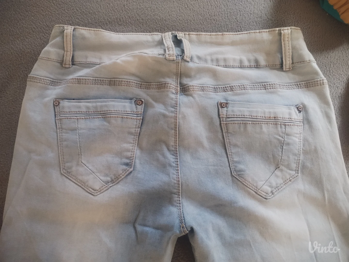 Zenske farmerke XL 42 jednom nosene