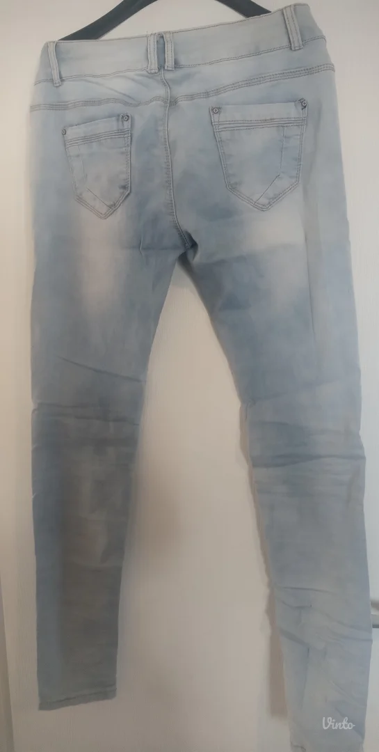 Zenske farmerke XL 42 jednom nosene