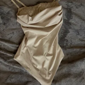 Bodi nov