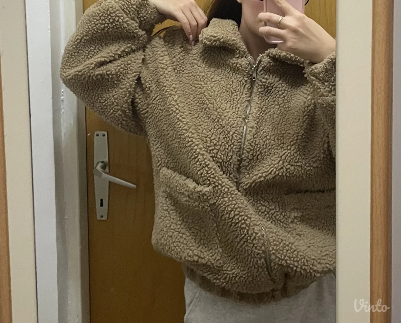 pretty little thing jaknica