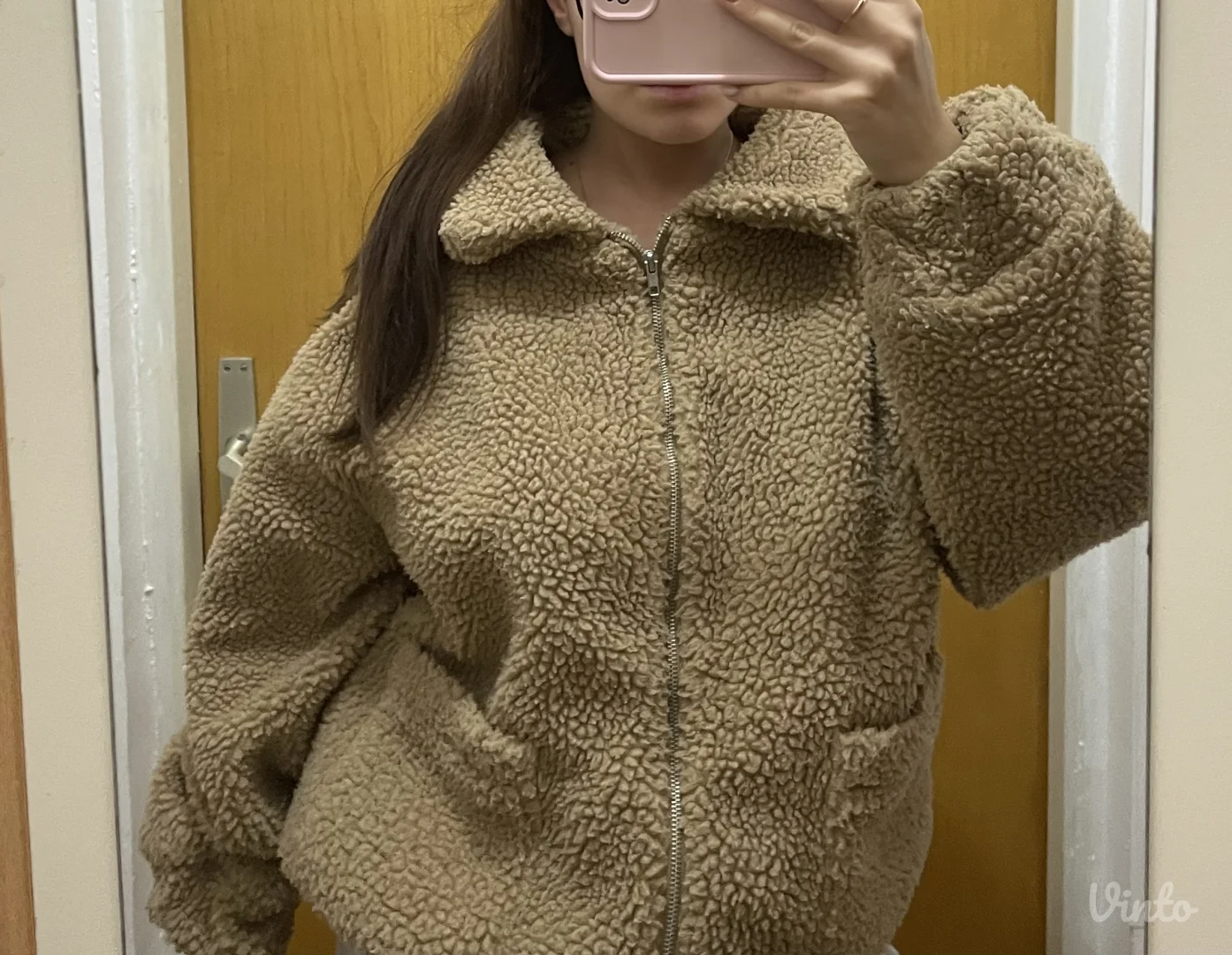 pretty little thing jaknica