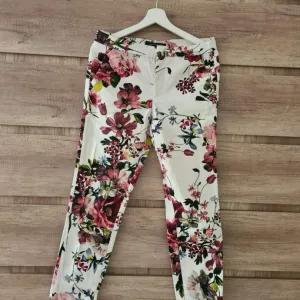 Zara pantalone