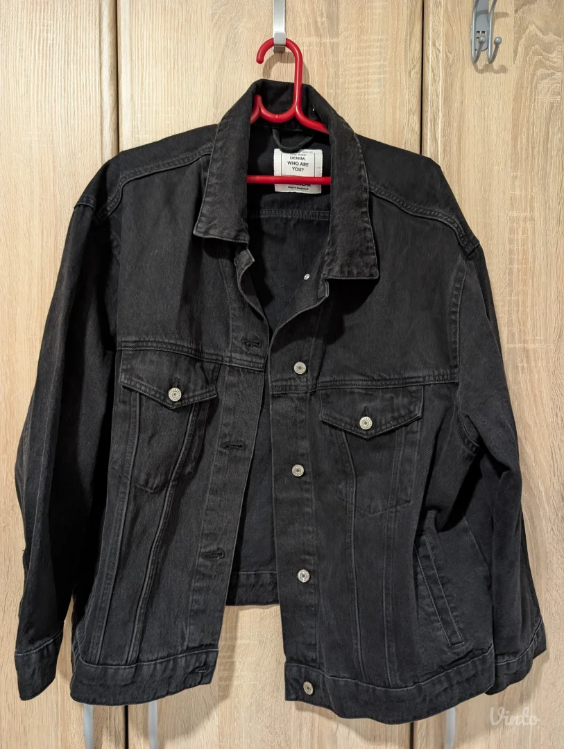 Pull&Bear crna teksas jakna