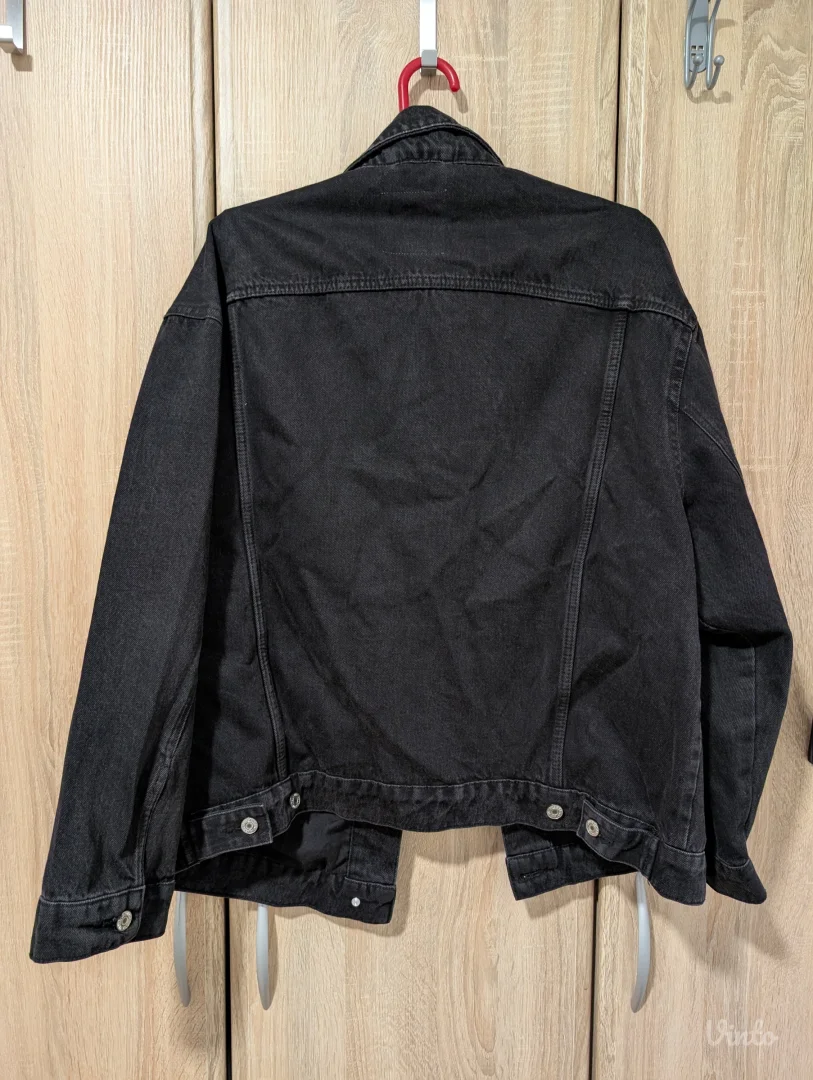 Pull&Bear crna teksas jakna