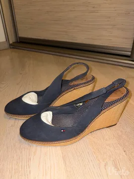 Tommy Hilfiger espadrile na štiklu