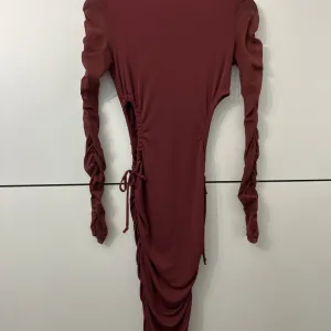 Bordo haljina