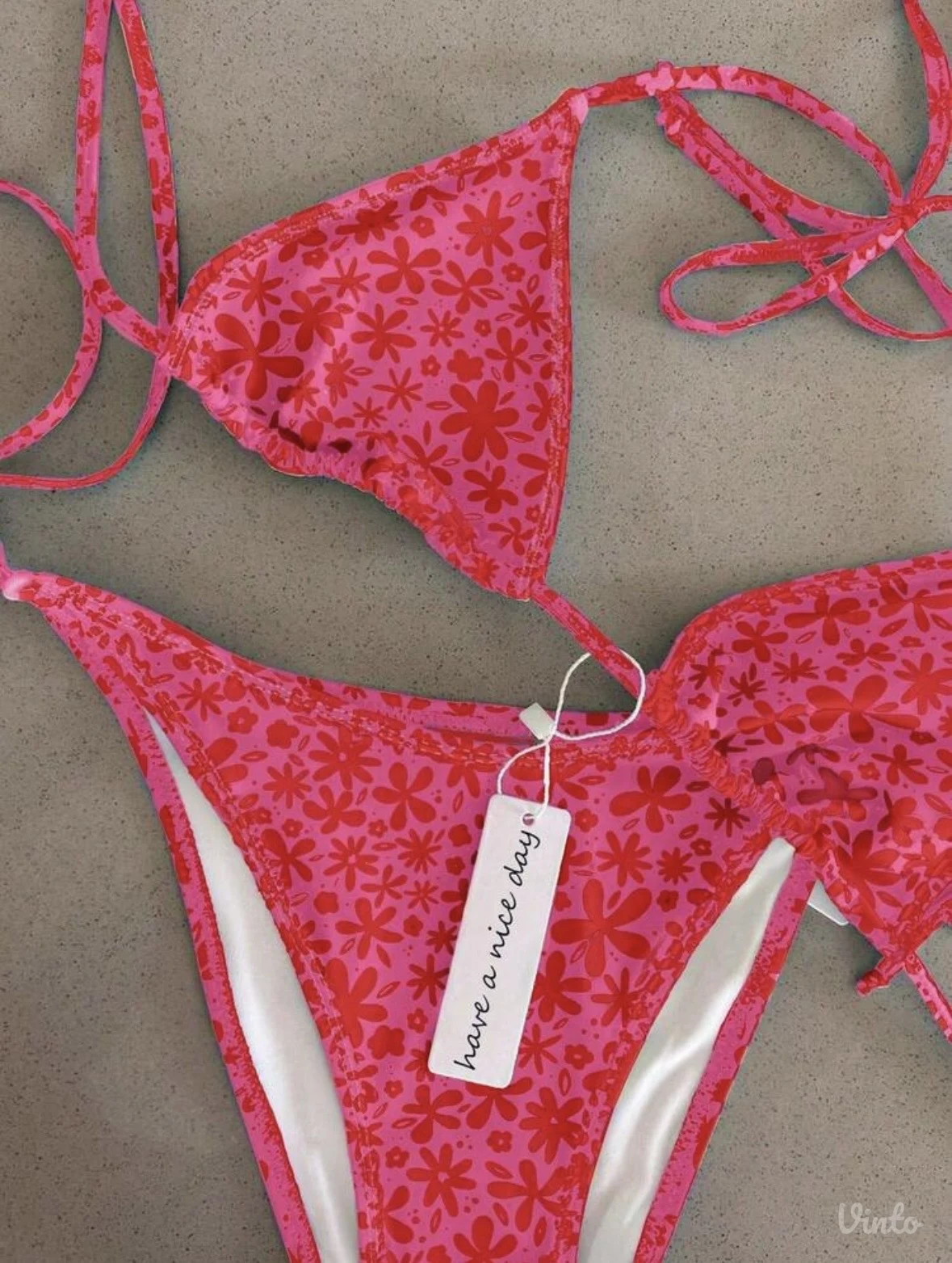 NOVO cvetni bikini set