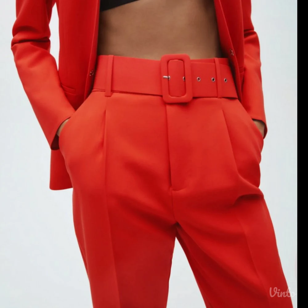 Elegantne pantalone visokog struka