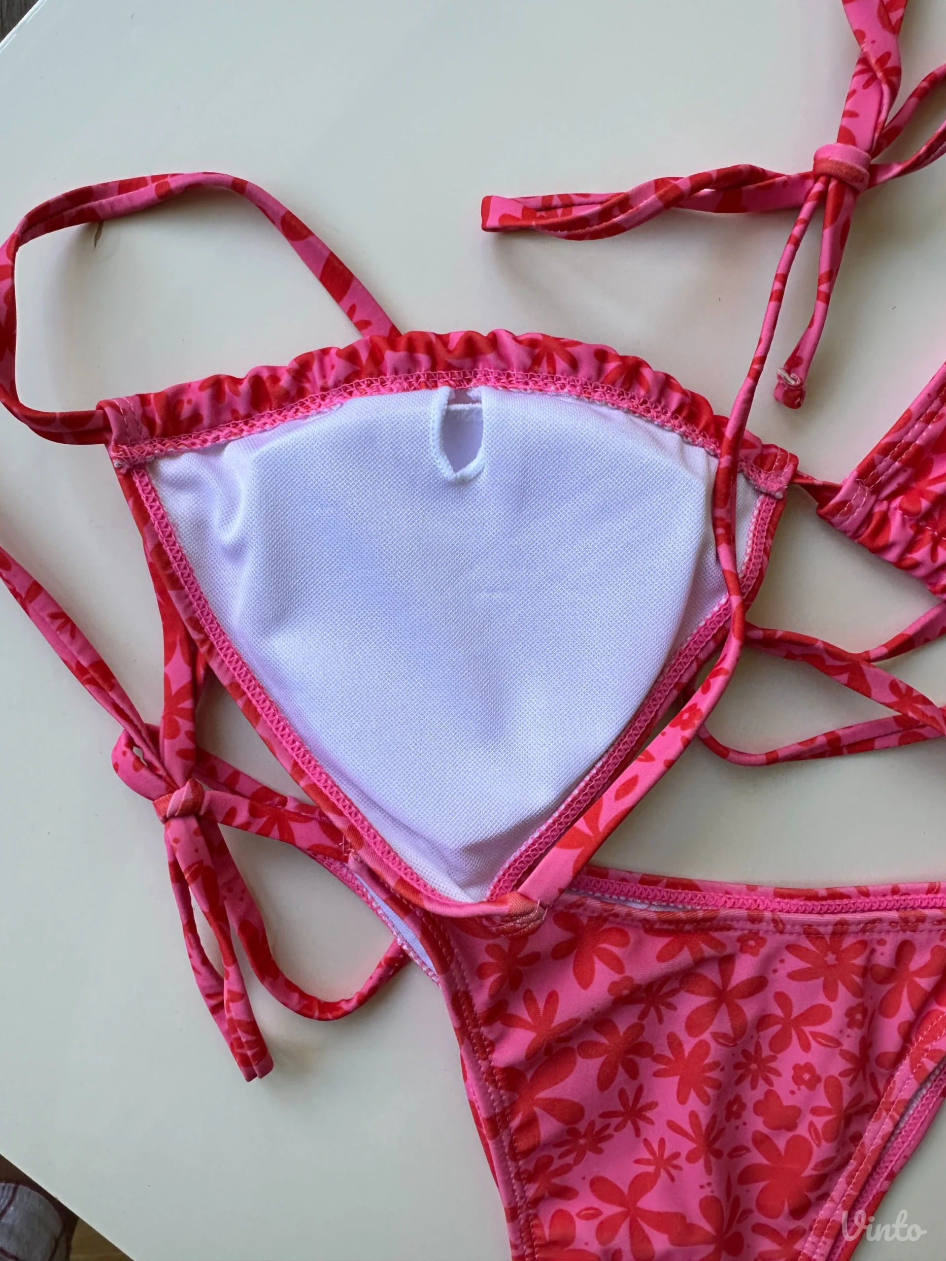 NOVO cvetni bikini set