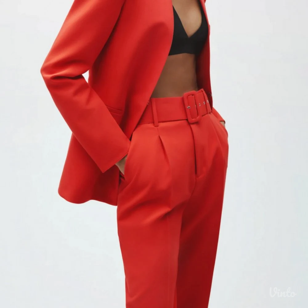 Elegantne pantalone visokog struka