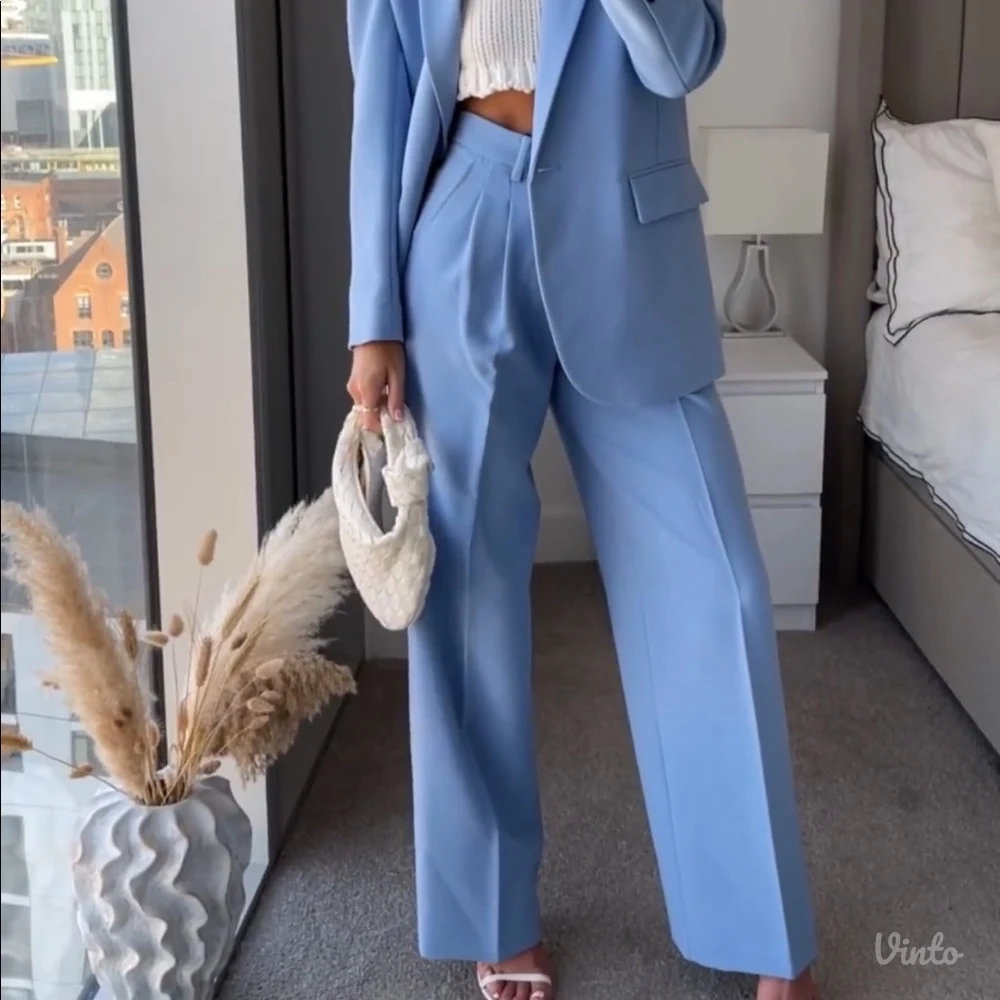 Zara Šire Pantalone Duboki Struk
