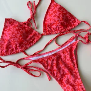 NOVO cvetni bikini set